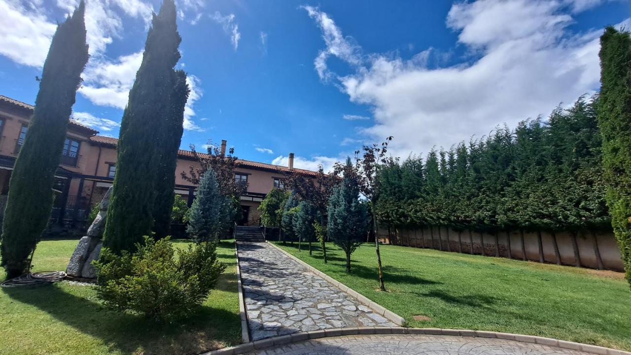 Palacio Del Conde De Rebolledo Villaviciosa de la Ribera Екстериор снимка