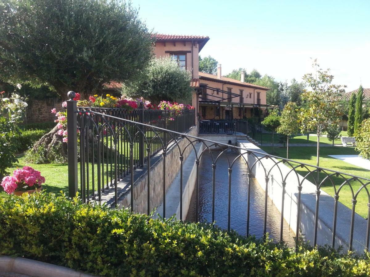 Palacio Del Conde De Rebolledo Villaviciosa de la Ribera Екстериор снимка